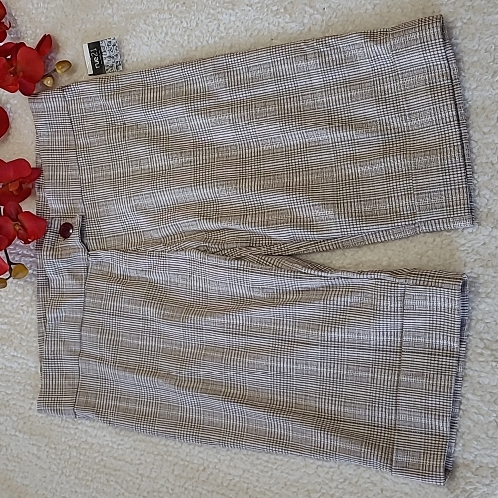 NEW Stretch Knee pants City Shorts Crop Cuff Gaucho Vintage Rue 21 Juniors 13/14